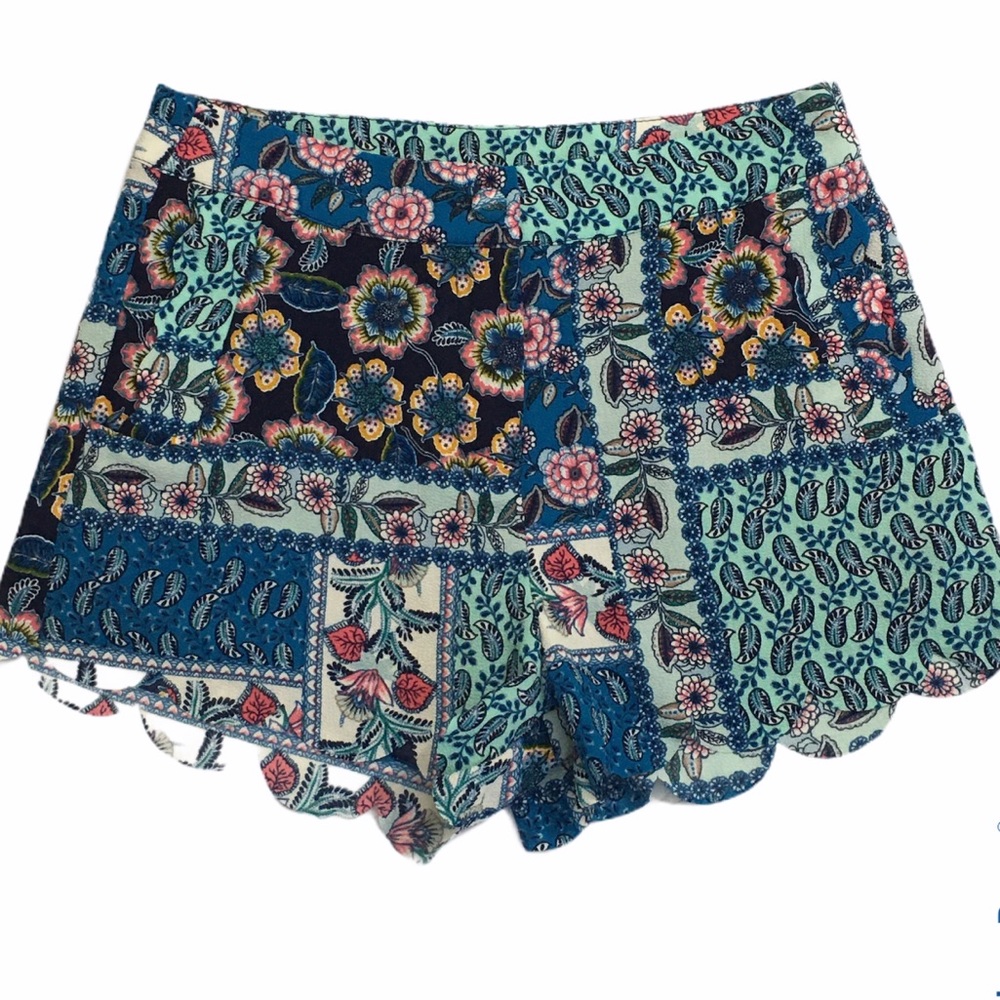 Annabella Patchwork Floral Scalloped Edge Shorts